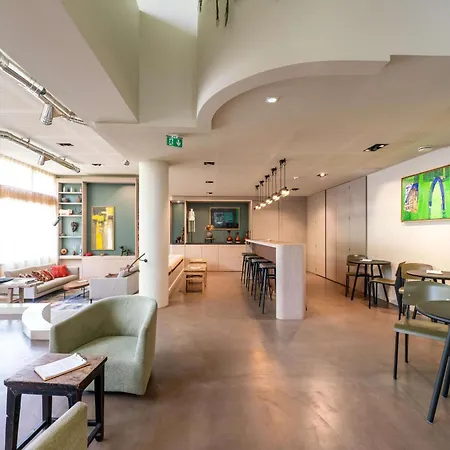 Hotel Western Premier Le Masq